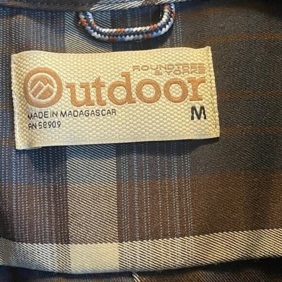 Roundtree & Yorke Outdoor The Trekker Button-down Shirt M NWT - Picture 5 of 10